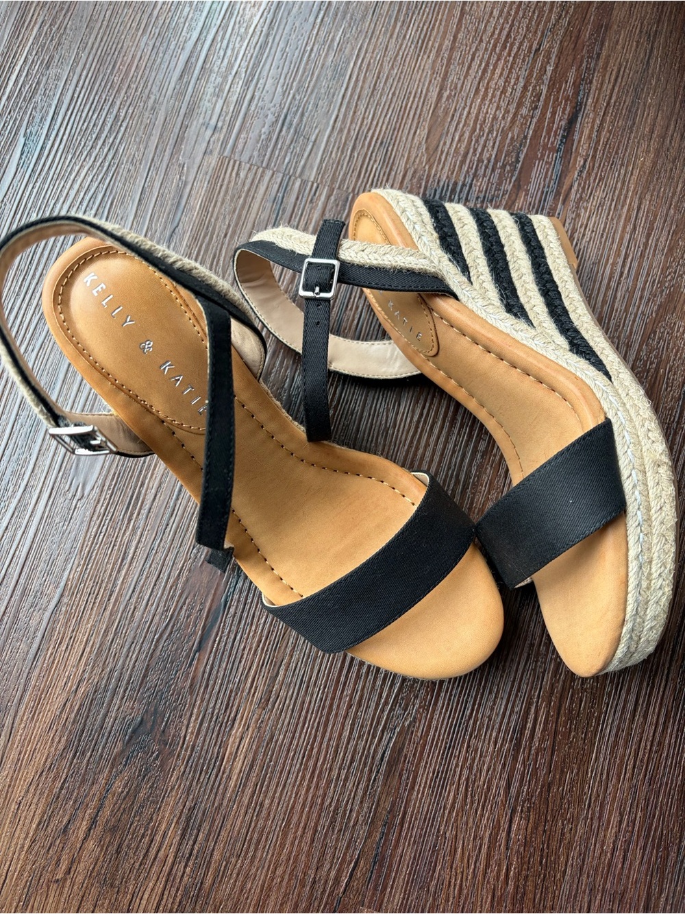 New Kellie & Katie Black Canvas Espadrille Platform Sandal Womens sz 7.5 NWOT